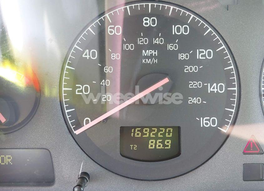 Photo 15 of 2001 Volvo V70 2.4T (VIN YV1SW58D911021608)