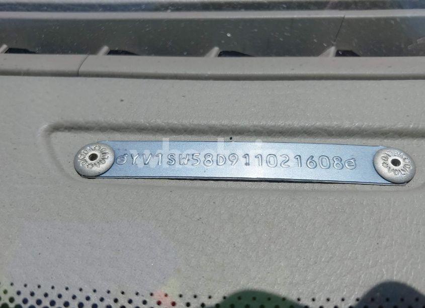 Photo 9 of 2001 Volvo V70 2.4T (VIN YV1SW58D911021608)