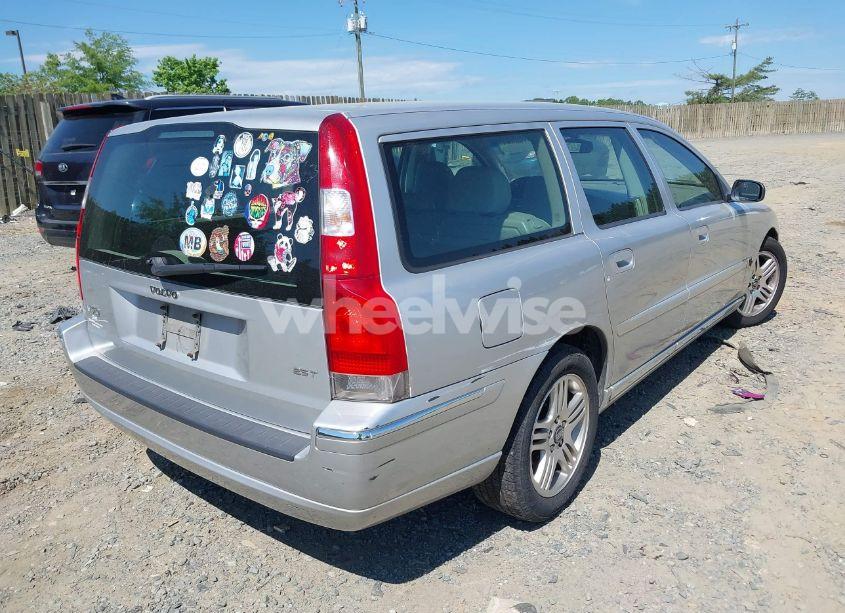 Photo 4 of 2006 Volvo V70 2.5T (VIN YV1SW592062557300)