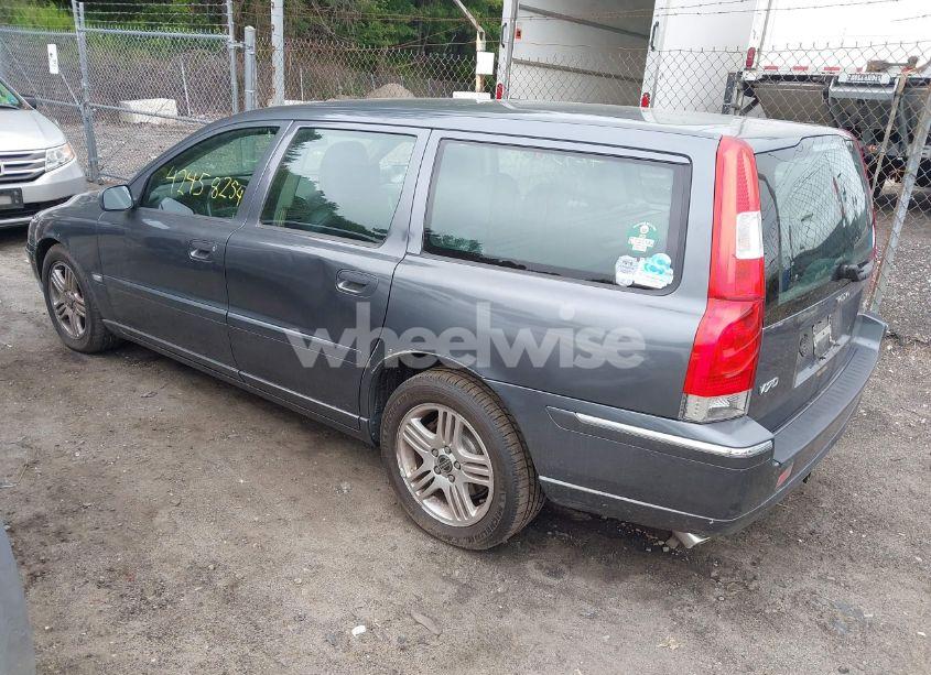 Photo 3 of 2006 Volvo V70 2.5T (VIN YV1SW592162531837)