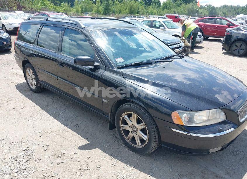 2005 Volvo V70 2.5T (VIN YV1SW592552509547) main photo