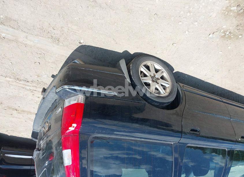 Photo 6 of 2005 Volvo V70 2.5T (VIN YV1SW592552509547)