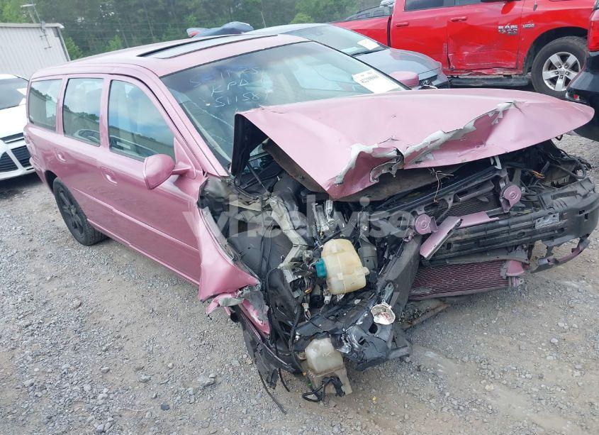 2005 Volvo V70 2.5T (VIN YV1SW592952511589) main photo