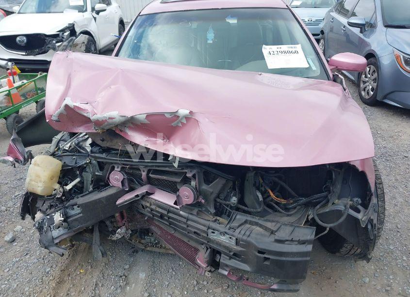 Photo 6 of 2005 Volvo V70 2.5T (VIN YV1SW592952511589)