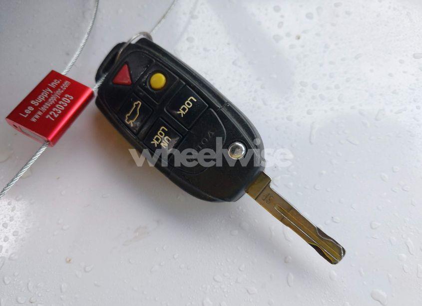 Photo 11 of 2006 Volvo V70 2.5T (VIN YV1SW592962577044)