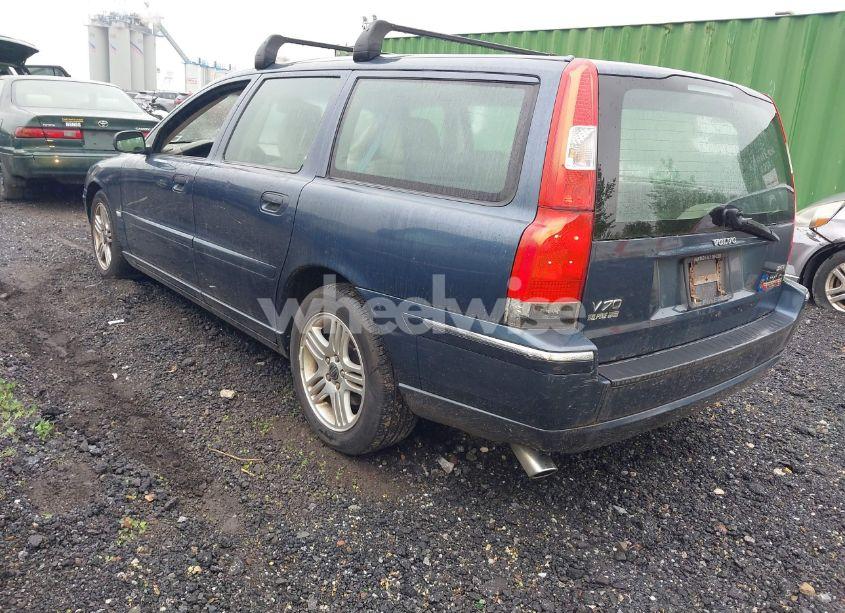 Photo 3 of 2006 Volvo V70 2.5T (VIN YV1SW592962577044)