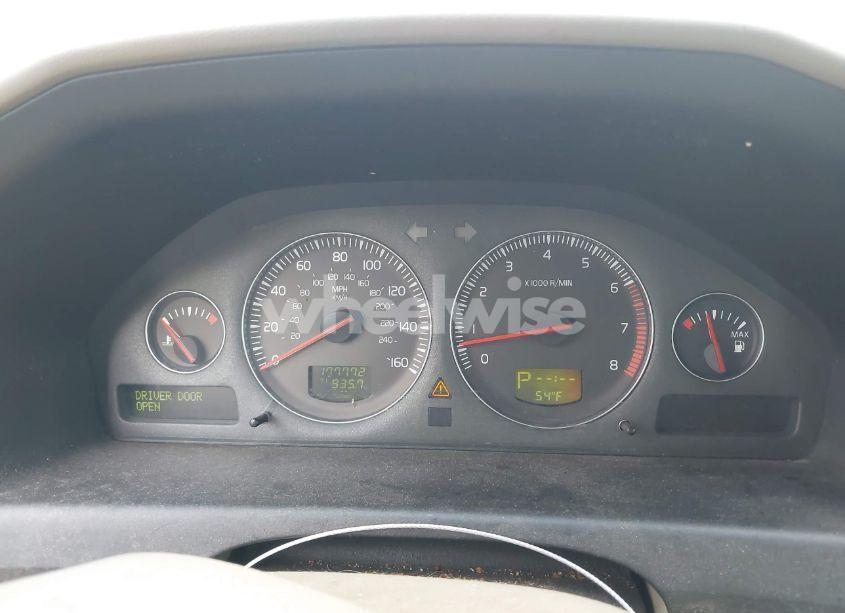 Photo 7 of 2006 Volvo V70 2.5T (VIN YV1SW592962577044)