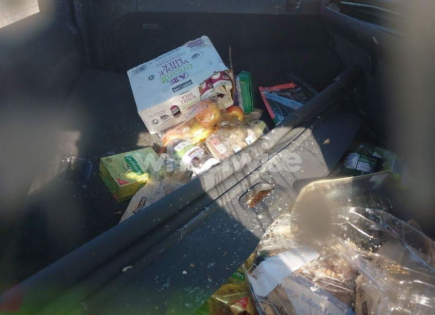 Photo 17 of 2007 Volvo V70 2.4 (VIN YV1SW612472626878)