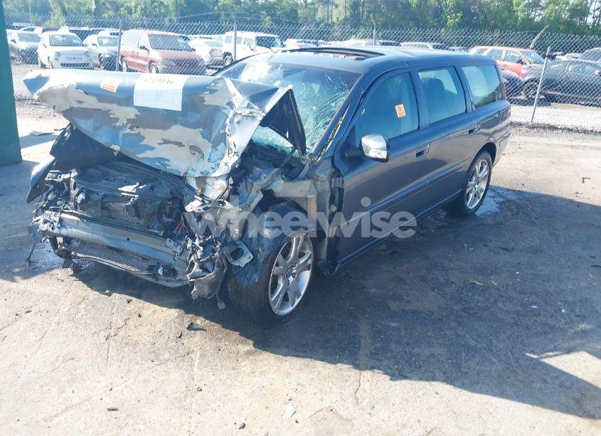 Photo 2 of 2007 Volvo V70 2.4 (VIN YV1SW612472626878)