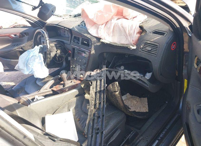 Photo 5 of 2007 Volvo V70 2.4 (VIN YV1SW612472626878)