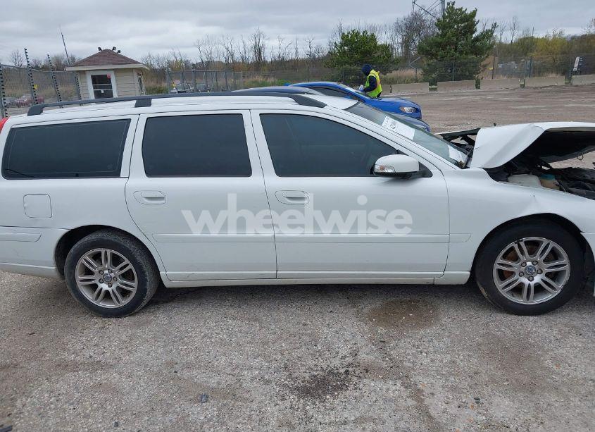 Photo 13 of 2007 Volvo V70 2.4 (VIN YV1SW612872659723)