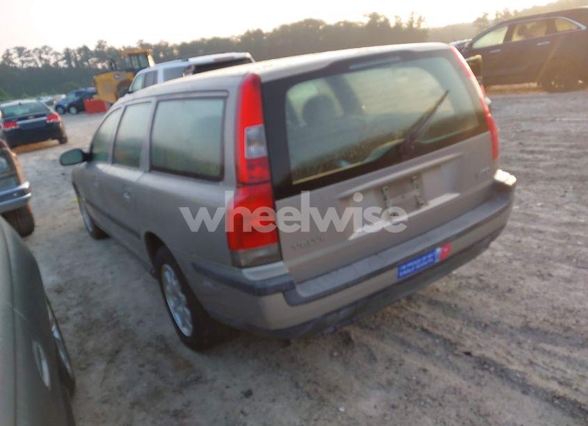 Photo 3 of 2001 Volvo V70 2.4 (VIN YV1SW61R312114727)