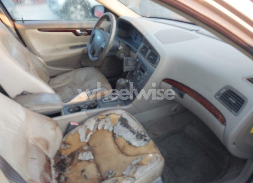 Photo 5 of 2001 Volvo V70 2.4 (VIN YV1SW61R312114727)