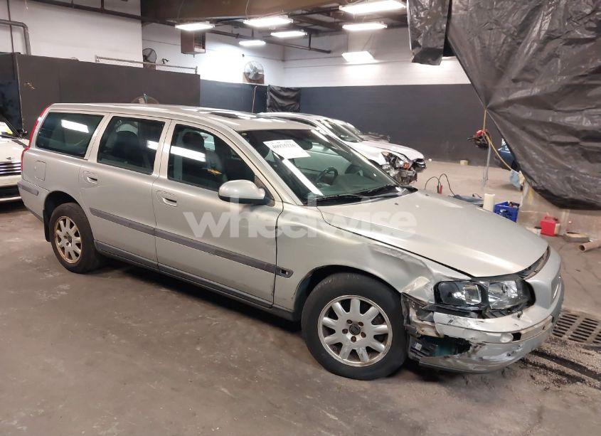 2001 Volvo V70 2.4 (VIN YV1SW61R611109527) main photo