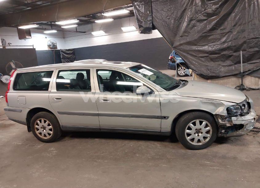 Photo 13 of 2001 Volvo V70 2.4 (VIN YV1SW61R611109527)