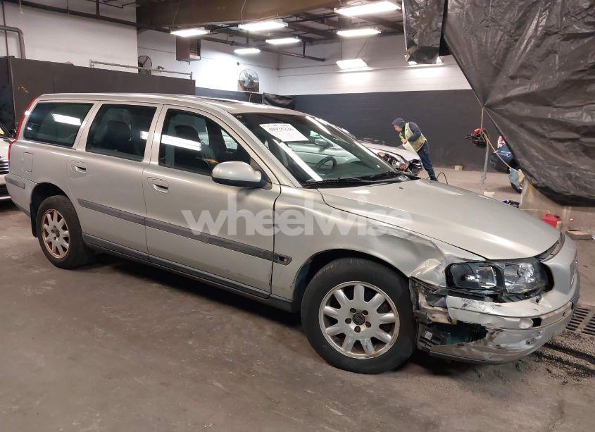Photo 6 of 2001 Volvo V70 2.4 (VIN YV1SW61R611109527)