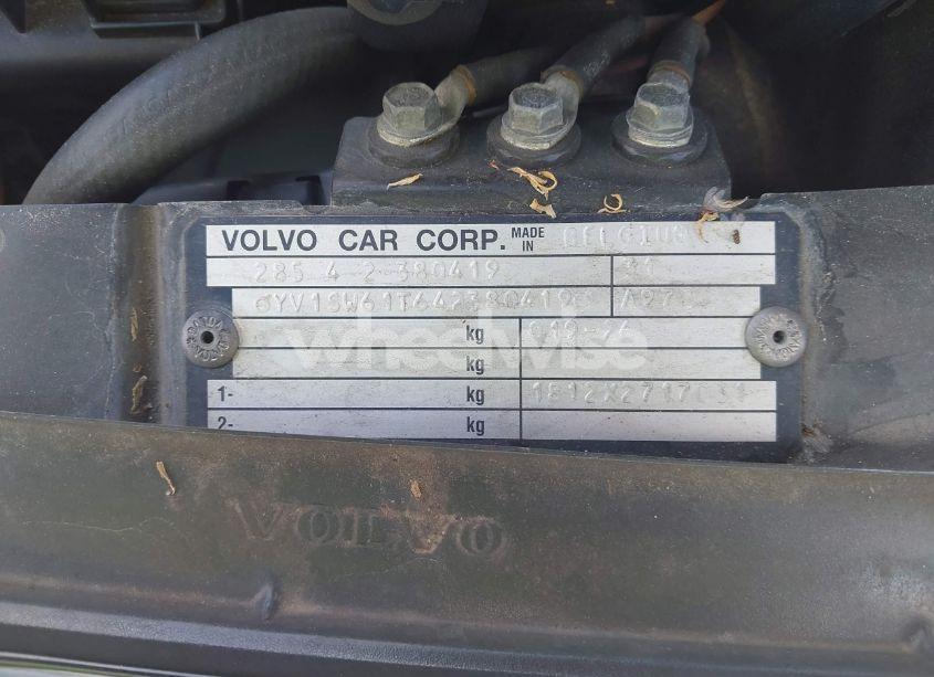 Photo 9 of 2004 Volvo V70 2.4 (VIN YV1SW61T642380419)