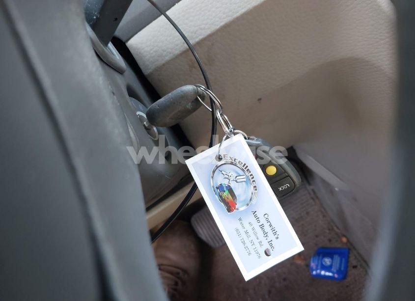 Photo 11 of 2002 Volvo V70 XC (VIN YV1SZ58D321053477)