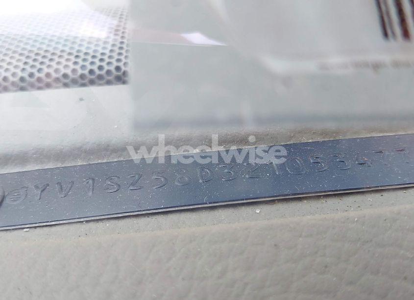 Photo 12 of 2002 Volvo V70 XC (VIN YV1SZ58D321053477)