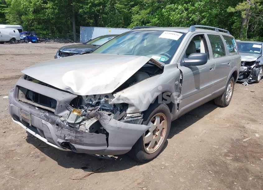 Photo 6 of 2002 Volvo V70 XC (VIN YV1SZ58D321053477)