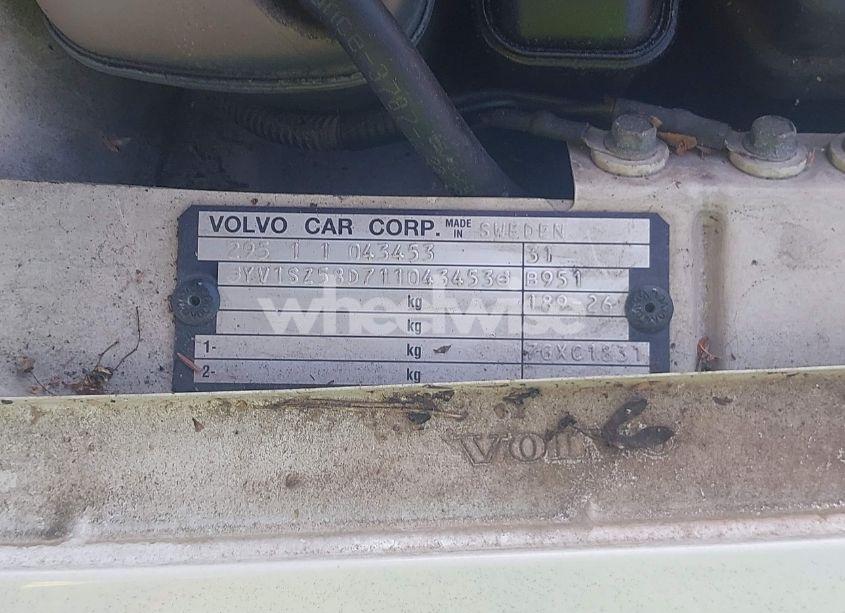 Photo 9 of 2001 Volvo V70 XC (VIN YV1SZ58D711043453)