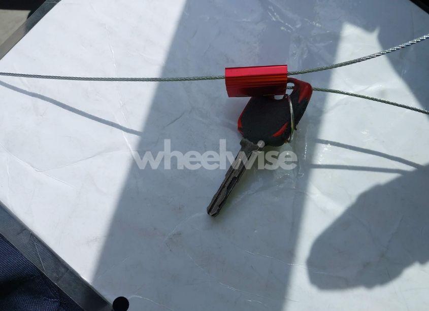 Photo 11 of 2001 Volvo V70 XC (VIN YV1SZ58DX11034326)