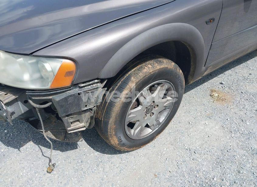 Photo 12 of 2005 Volvo Xc70 2.5T AWD (VIN YV1SZ592751180346)