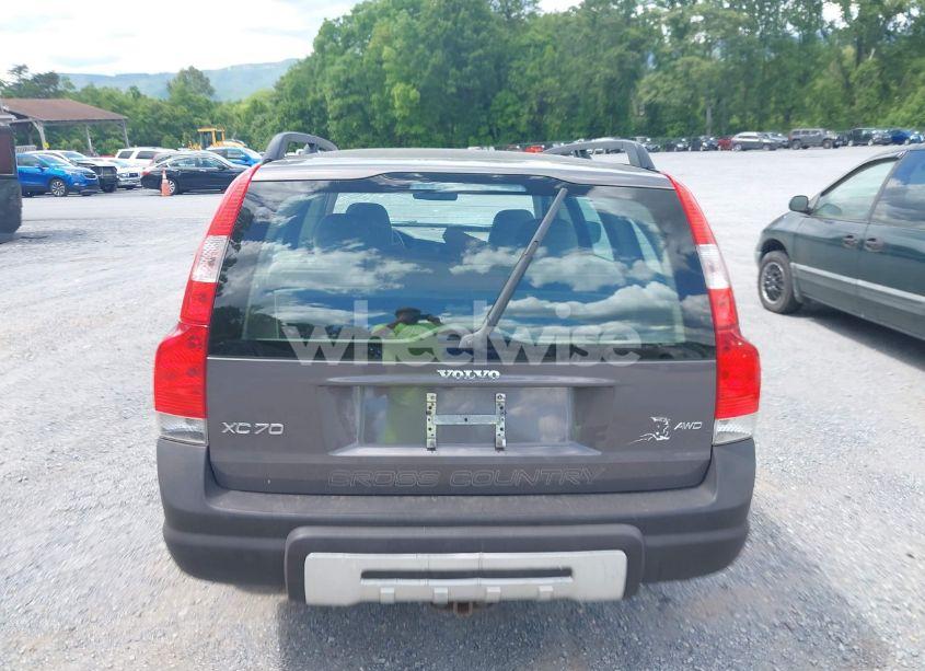 Photo 17 of 2005 Volvo Xc70 2.5T AWD (VIN YV1SZ592751180346)
