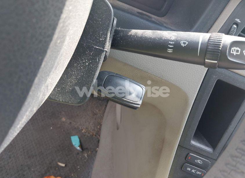 Photo 11 of 2004 Volvo Xc70 2.5T (VIN YV1SZ59H441139174)