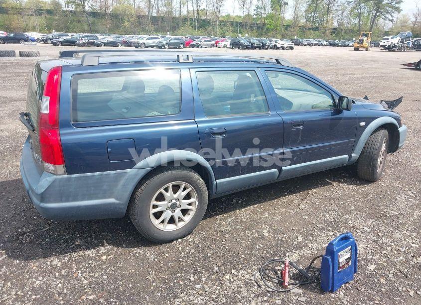 Photo 4 of 2004 Volvo Xc70 2.5T (VIN YV1SZ59H441139174)