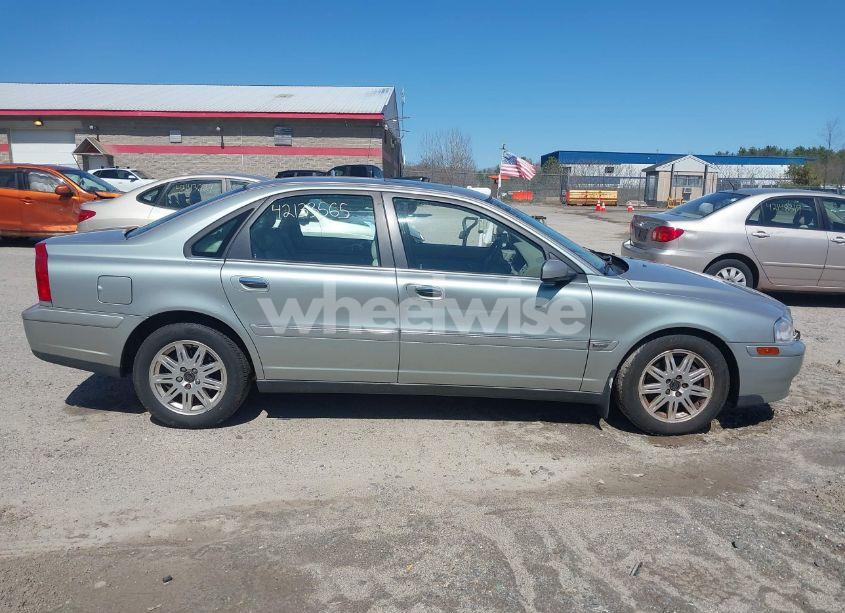 Photo 13 of 2004 Volvo S80 2.5T (VIN YV1TH59HX41360415)