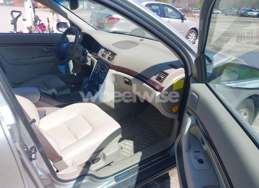 Photo 5 of 2004 Volvo S80 2.5T (VIN YV1TH59HX41360415)