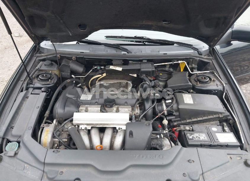 Photo 10 of 2000 Volvo V40 (VIN YV1VW2556YS443728)