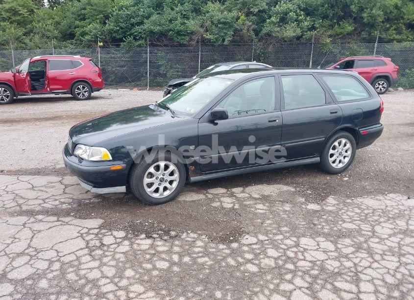 Photo 2 of 2000 Volvo V40 (VIN YV1VW2556YS443728)