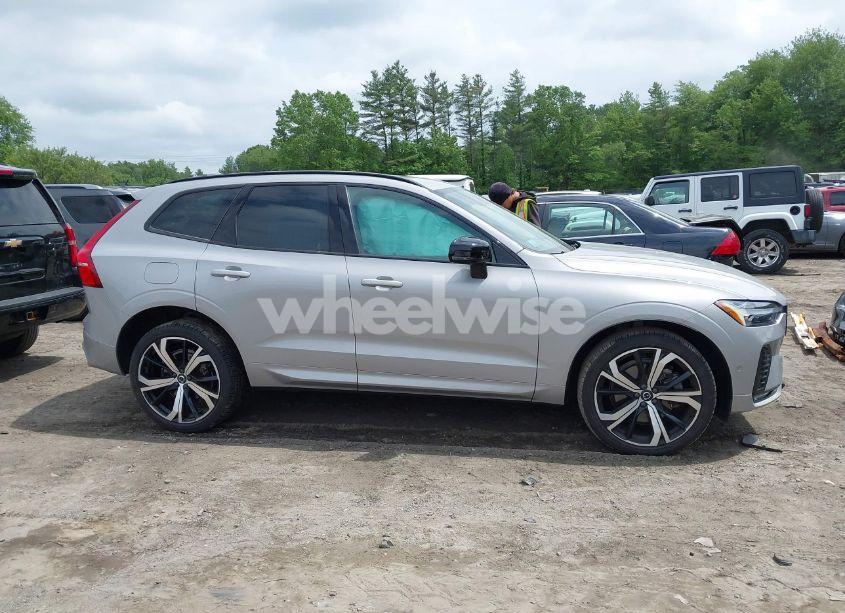 Photo 13 of 2023 Volvo Xc60 B6 ULTIMATE DARK THEME (VIN YV4062RX5P1347142)