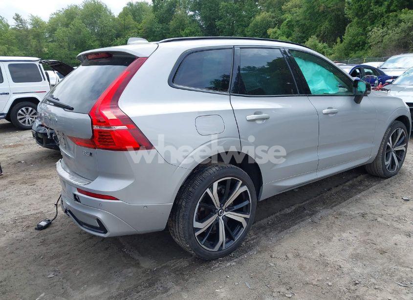 Photo 4 of 2023 Volvo Xc60 B6 ULTIMATE DARK THEME (VIN YV4062RX5P1347142)