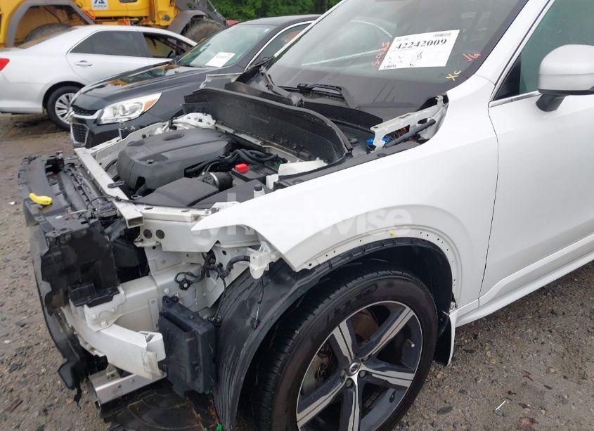Photo 19 of 2019 Volvo Xc90 T5 R-DESIGN (VIN YV4102CM5K1492534)