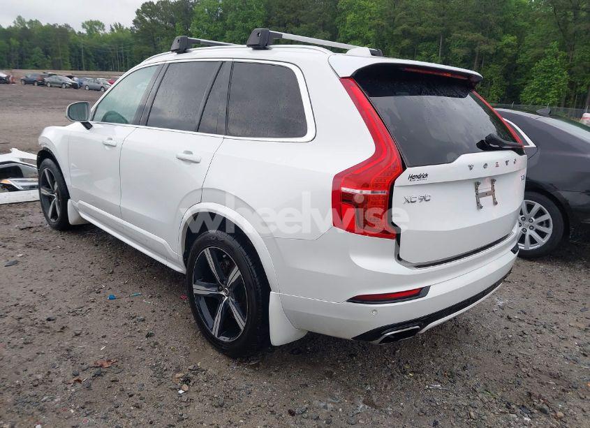 Photo 3 of 2019 Volvo Xc90 T5 R-DESIGN (VIN YV4102CM5K1492534)