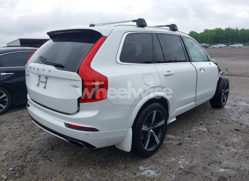 Photo 4 of 2019 Volvo Xc90 T5 R-DESIGN (VIN YV4102CM5K1492534)