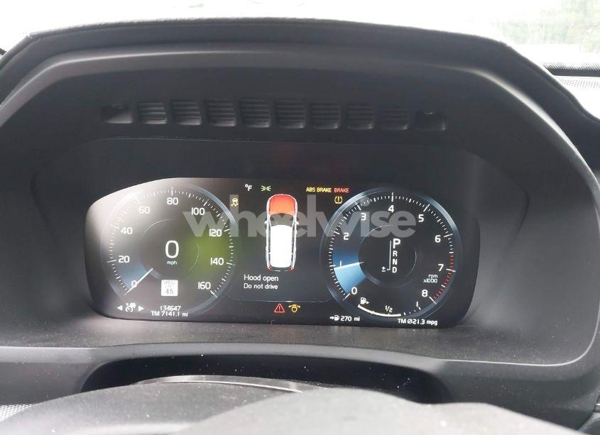 Photo 7 of 2019 Volvo Xc90 T5 R-DESIGN (VIN YV4102CM5K1492534)