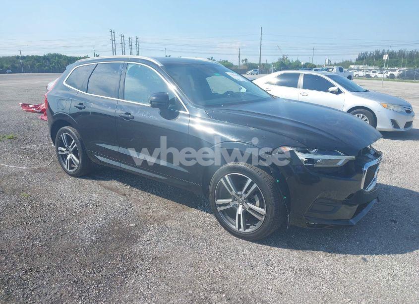 2021 Volvo Xc60 T5 MOMENTUM (VIN YV4102DK2M1715161) main photo