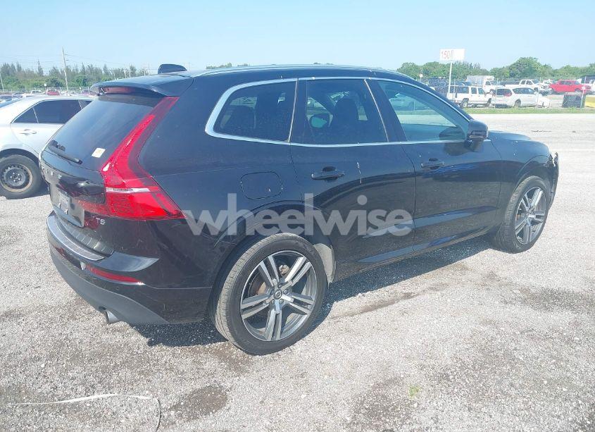 Photo 4 of 2021 Volvo Xc60 T5 MOMENTUM (VIN YV4102DK2M1715161)