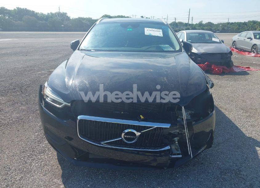 Photo 6 of 2021 Volvo Xc60 T5 MOMENTUM (VIN YV4102DK2M1715161)