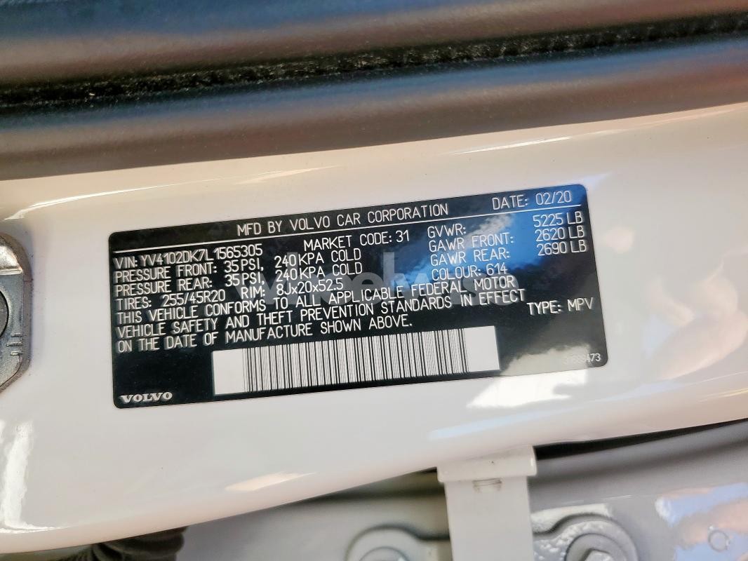 Photo 3 of 2020 VOLVO XL60 (VIN YV4102DK7L1565305)