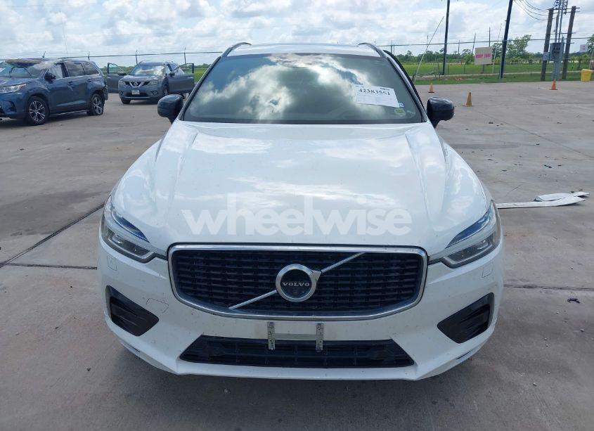 Photo 12 of 2020 Volvo Xc60 T5 R-DESIGN (VIN YV4102DM6L1517568)