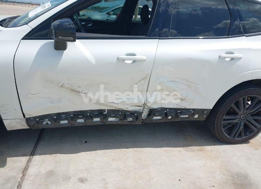 Photo 6 of 2020 Volvo Xc60 T5 R-DESIGN (VIN YV4102DM6L1517568)