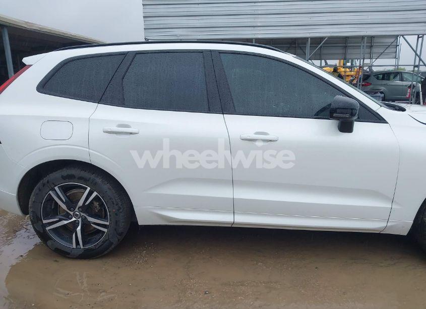 Photo 13 of 2020 Volvo Xc60 T5 R-DESIGN (VIN YV4102DM7L1508507)