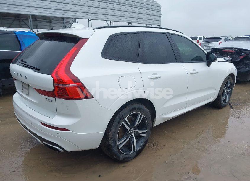 Photo 4 of 2020 Volvo Xc60 T5 R-DESIGN (VIN YV4102DM7L1508507)
