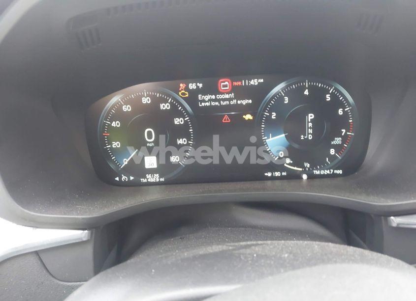 Photo 7 of 2020 Volvo Xc60 T5 R-DESIGN (VIN YV4102DM7L1508507)