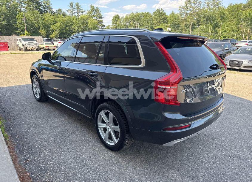 Photo 3 of 2021 Volvo Xc90 T5 MOMENTUM (VIN YV4102PK2M1742209)